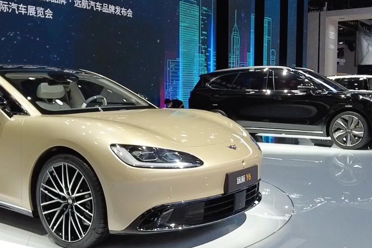 5月中国车市销量连跌八个月，华尔街日报说“困境驱动出海”。同一个月，中国汽车出口