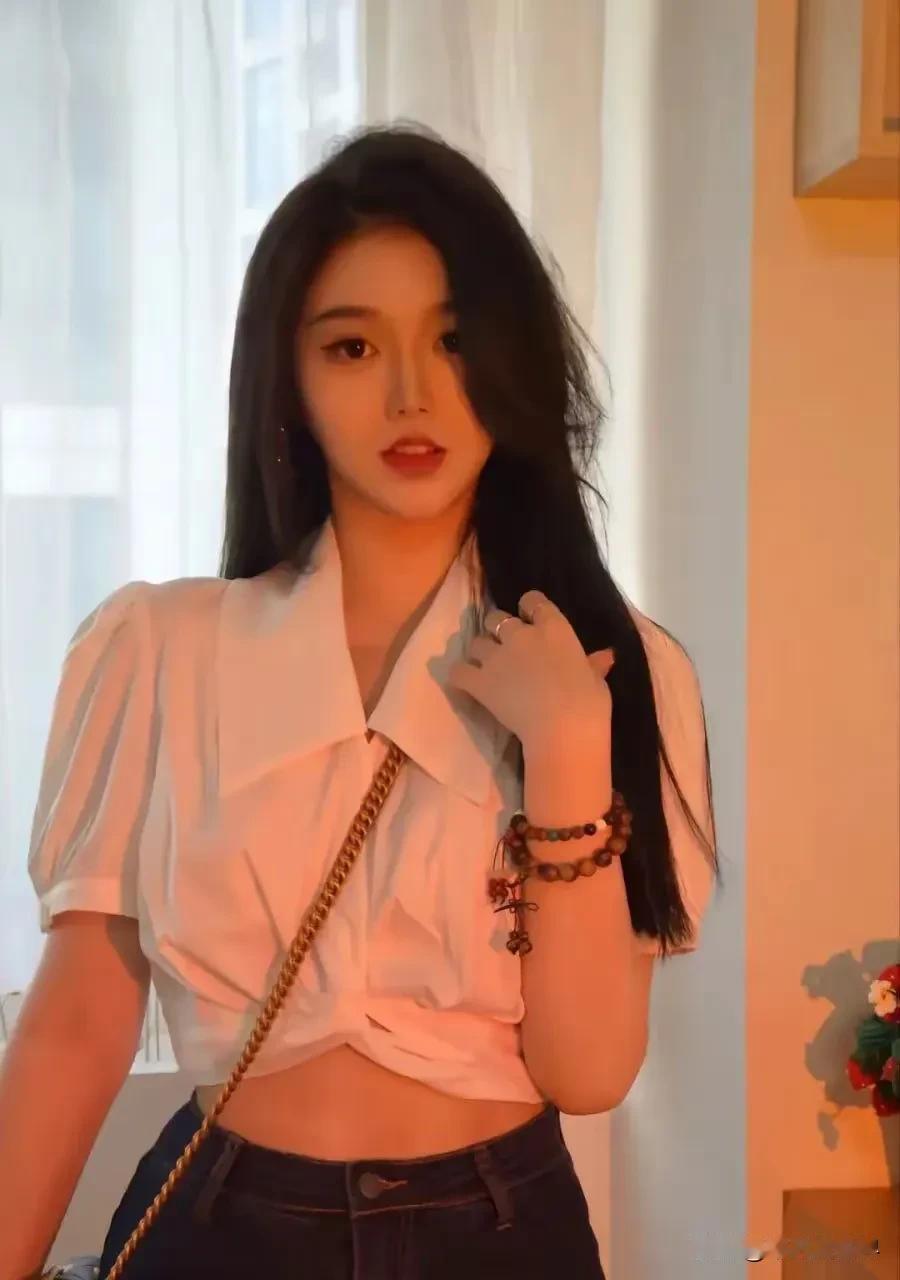 红袖添香，轻舞飞扬。
