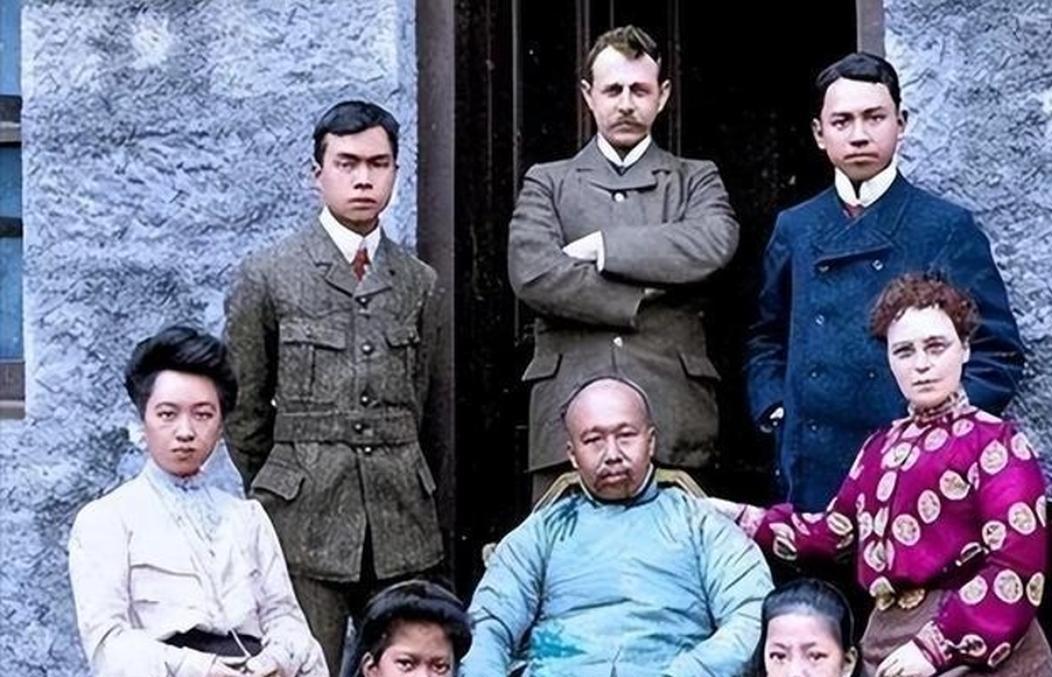 1927年，69岁的康有为在病痛的折磨下奄奄一息，临终前，他将年仅22岁、娇艳欲