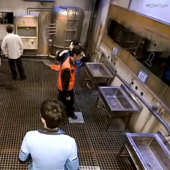 许凯是最适合上密室大逃脱的男演员吗？ ​​​