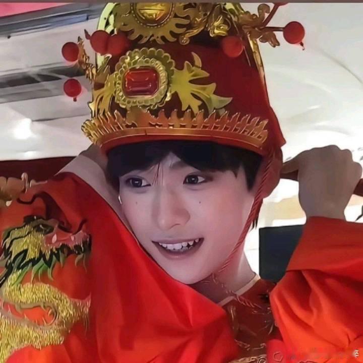 梓渝家微博之夜的画室是这个图吗好萌啊