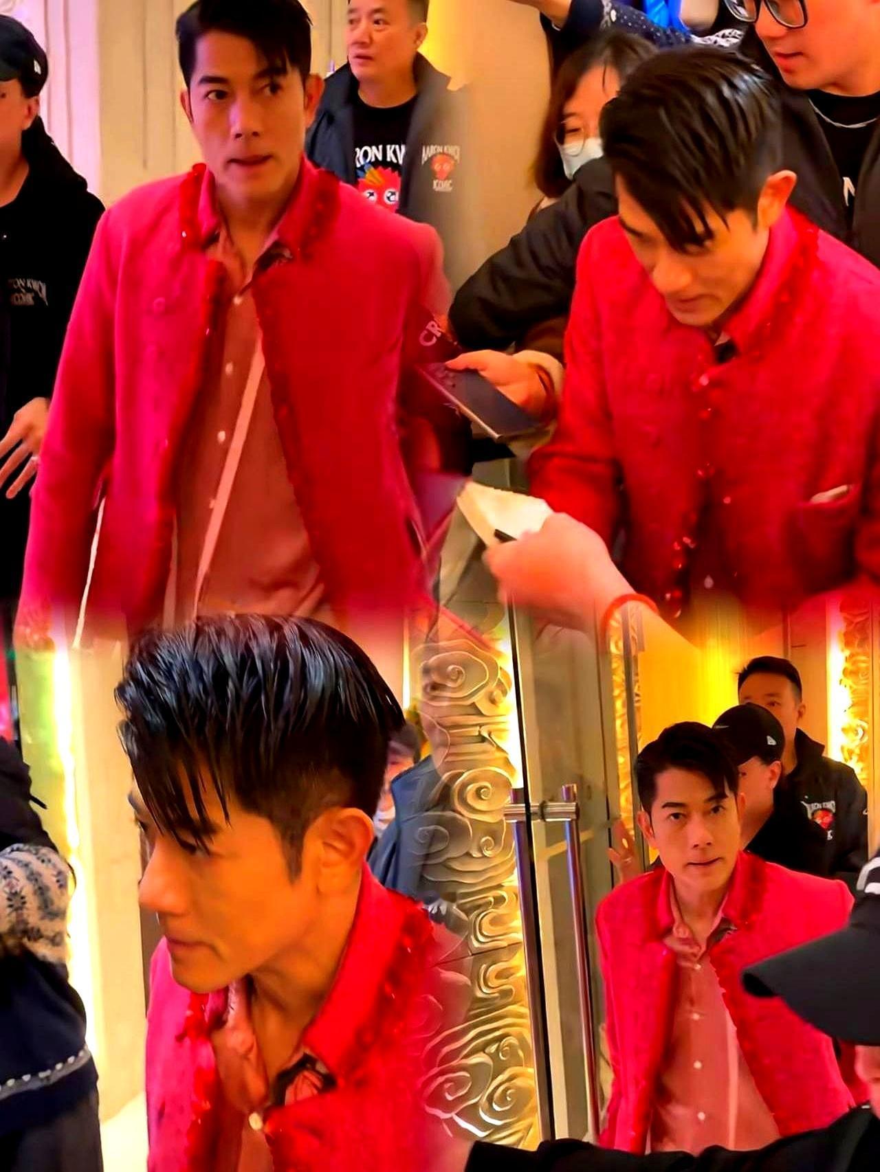 春晚彩排，60岁的郭富城一身粉西装，一个原地动作，把旁边伴舞的小年轻看傻了。
 