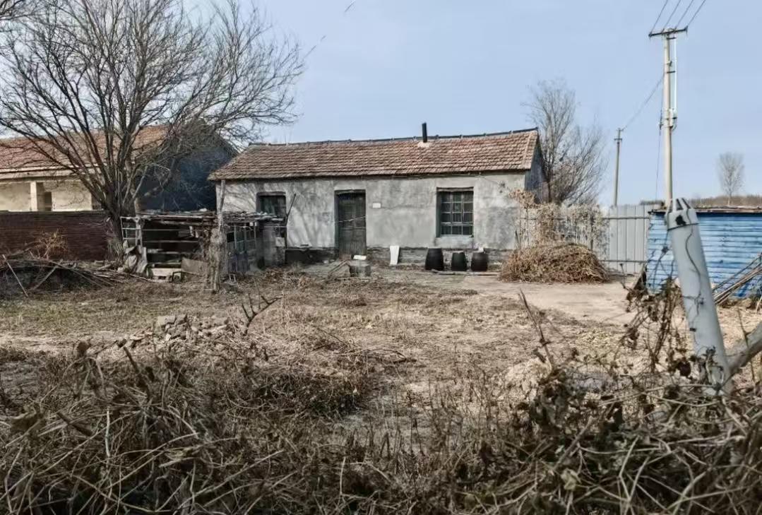 厕所装在房子正中间，全家总在不知不觉多花钱，到底为啥？

我家楼上老张换房前还笑