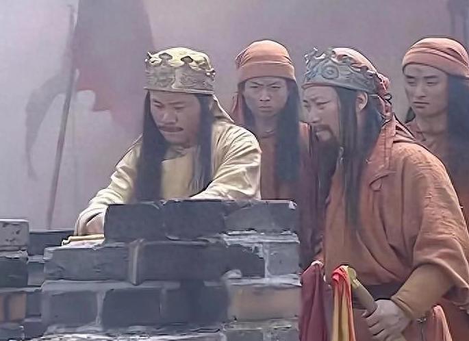 1852年，太平军中有对堂兄弟，一个选择跟石达开远征，一个选择留在天京。
十多年