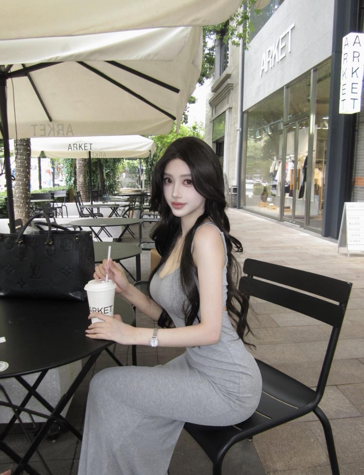 一杯咖啡，一片宁静