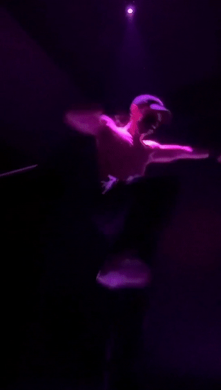 这种滞空感很讲究balance，内娱应该只有⭐敢称第一人☝🏻 