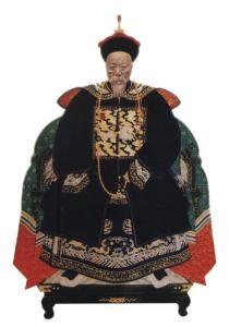 1865年，晚清名将僧格林沁，在追剿捻军的战斗中遭遇伏击，身受重伤的他躲进了麦地