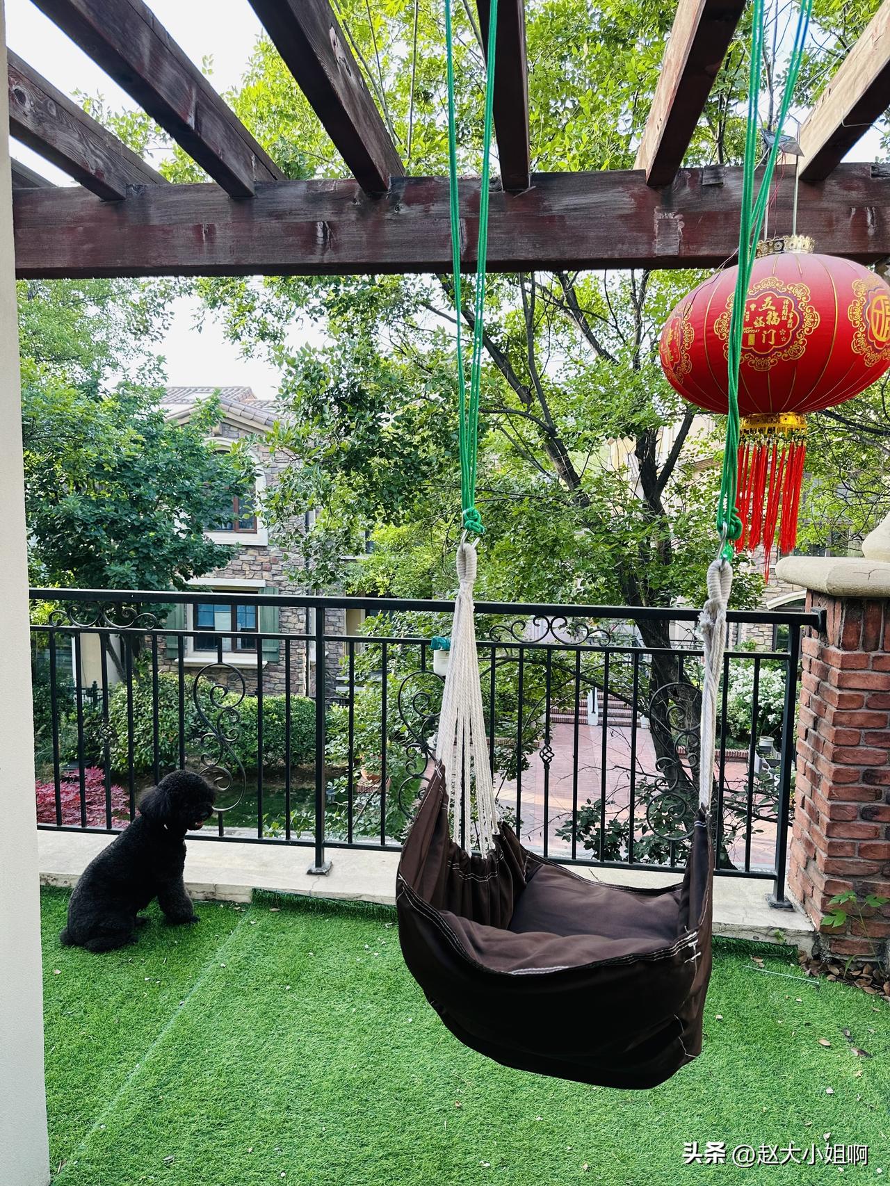 ，远离城市的喧嚣，拥抱自然的宁静。
在这里独享岁月静好，现世安稳。