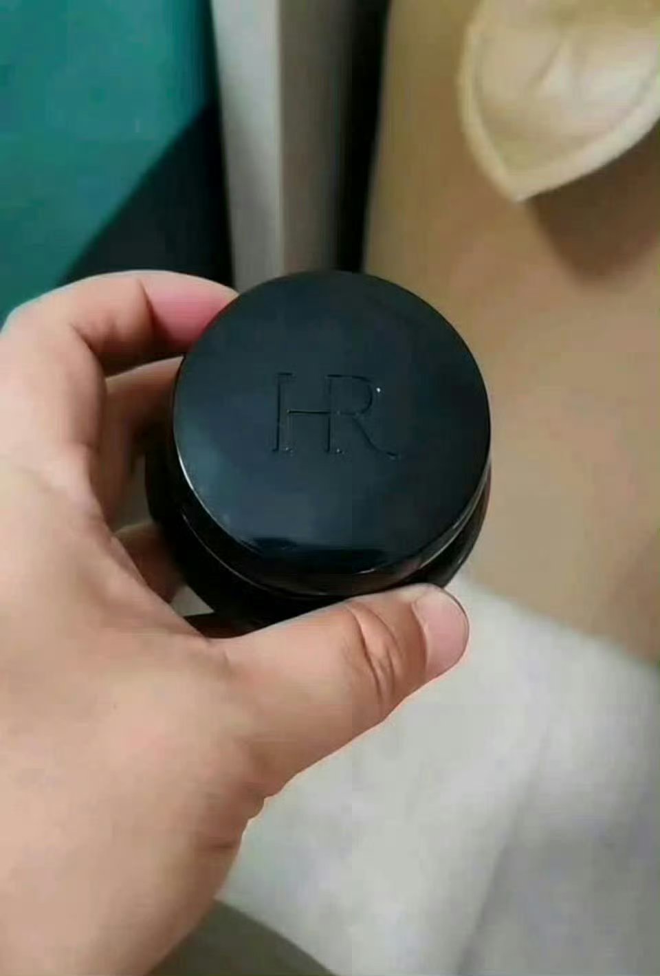 兴趣创作计划美妆篇美妆护肤——分享美妆焕颜奥秘，种草心爱好物！ 作为常年熬夜+换