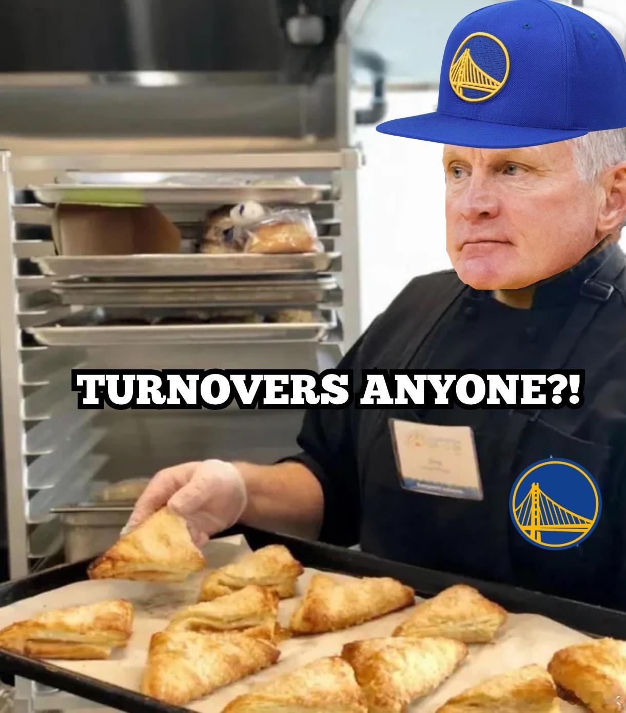 勇士9个失误了，这第二节才开始勇士vs太阳nba附加赛