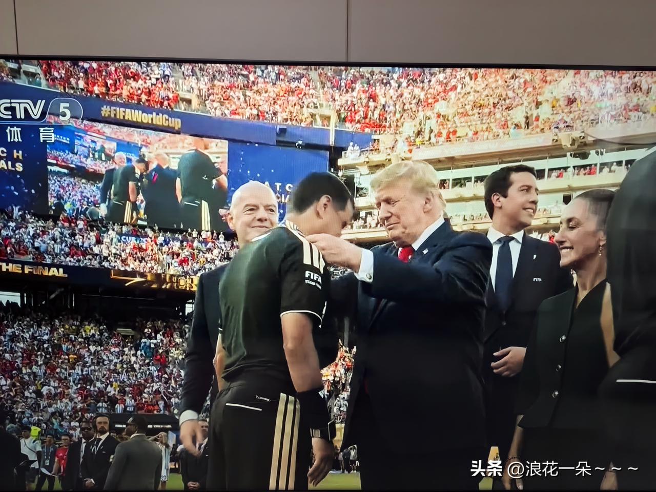赢了？足球赢了？
👀克罗斯点评世界杯决赛：足球赢了[赞][赞]

可不容易啊！