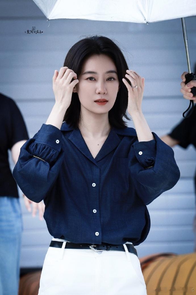 张小斐属实没网啦，完全不懂啥是找婆娘，呆萌模样太可爱了算张小斐没网张小斐不懂啥是