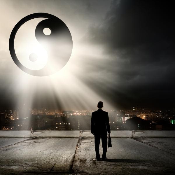 人在走下坡路的时候，
才会看懂人性！
老公突然的病倒，
让我体会到价值的所在，