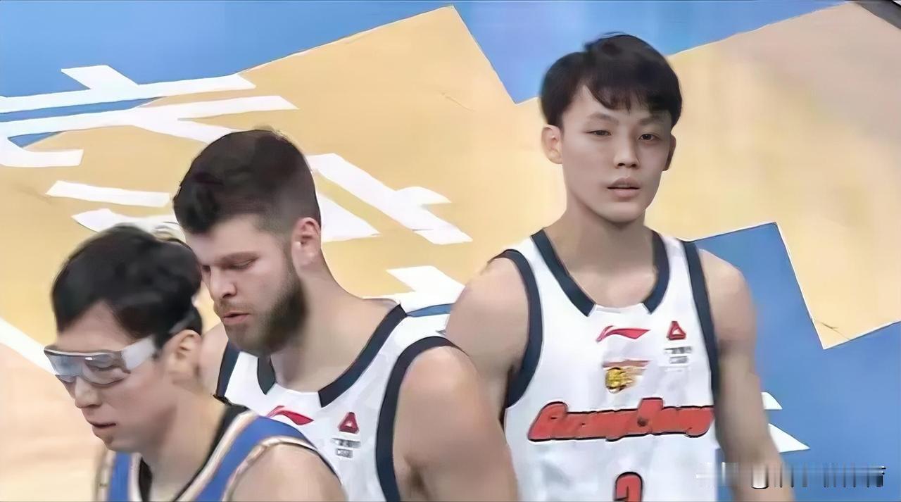 徐杰挂0，赵睿卧底，北京北汽淘汰广东队晋级四强，这才是广东输球的真正原因。
cb