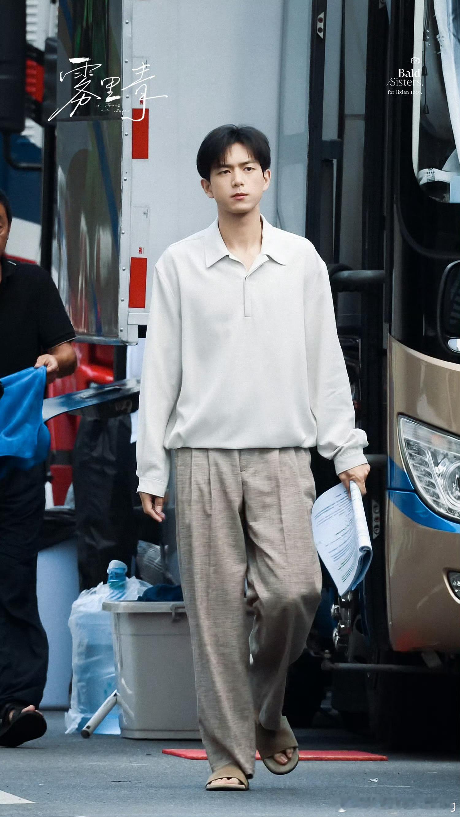 李现孟弗渊 lx李现雾里青 现哥这敬业精神，简直是演员界的楷模啊！期待《雾里青》