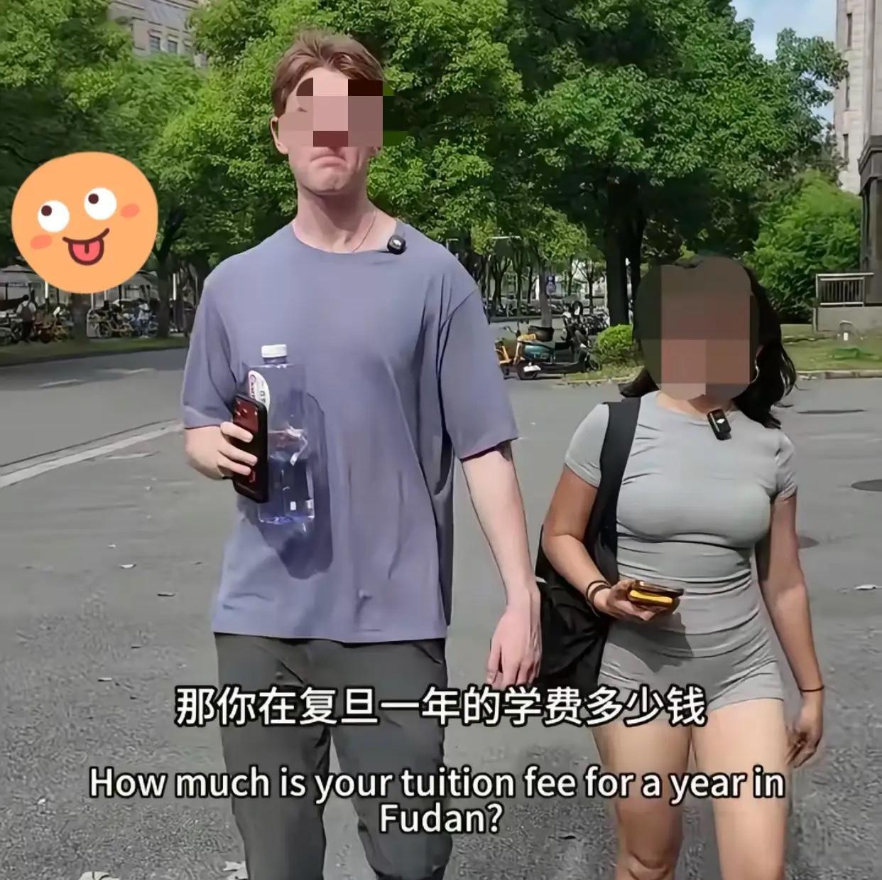 王水牛免费约会女生事件，没有一家报纸站出说句话。汤家凤想起上次四川公交车事件，那