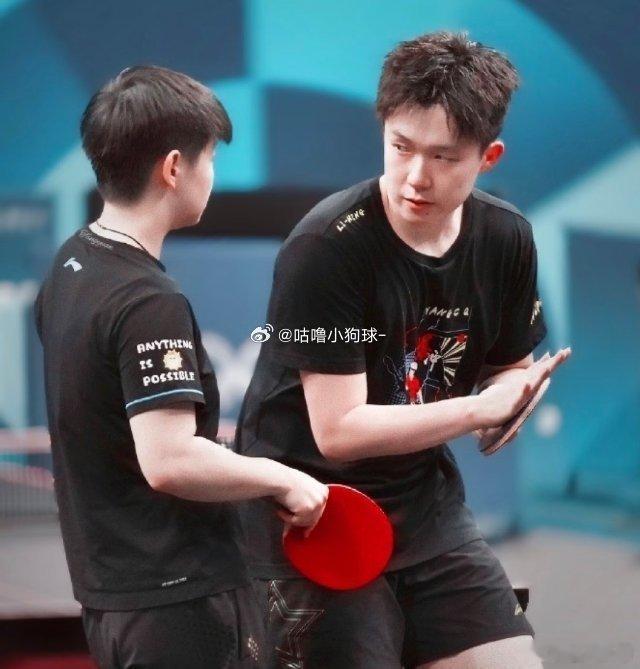张继科说国乒根本就不能输张继科直播输出扎心观点：国乒根本就不能输，输了就没有下次