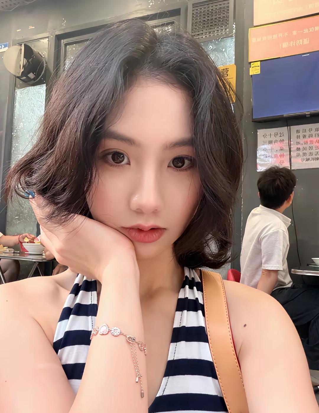 漂亮女孩