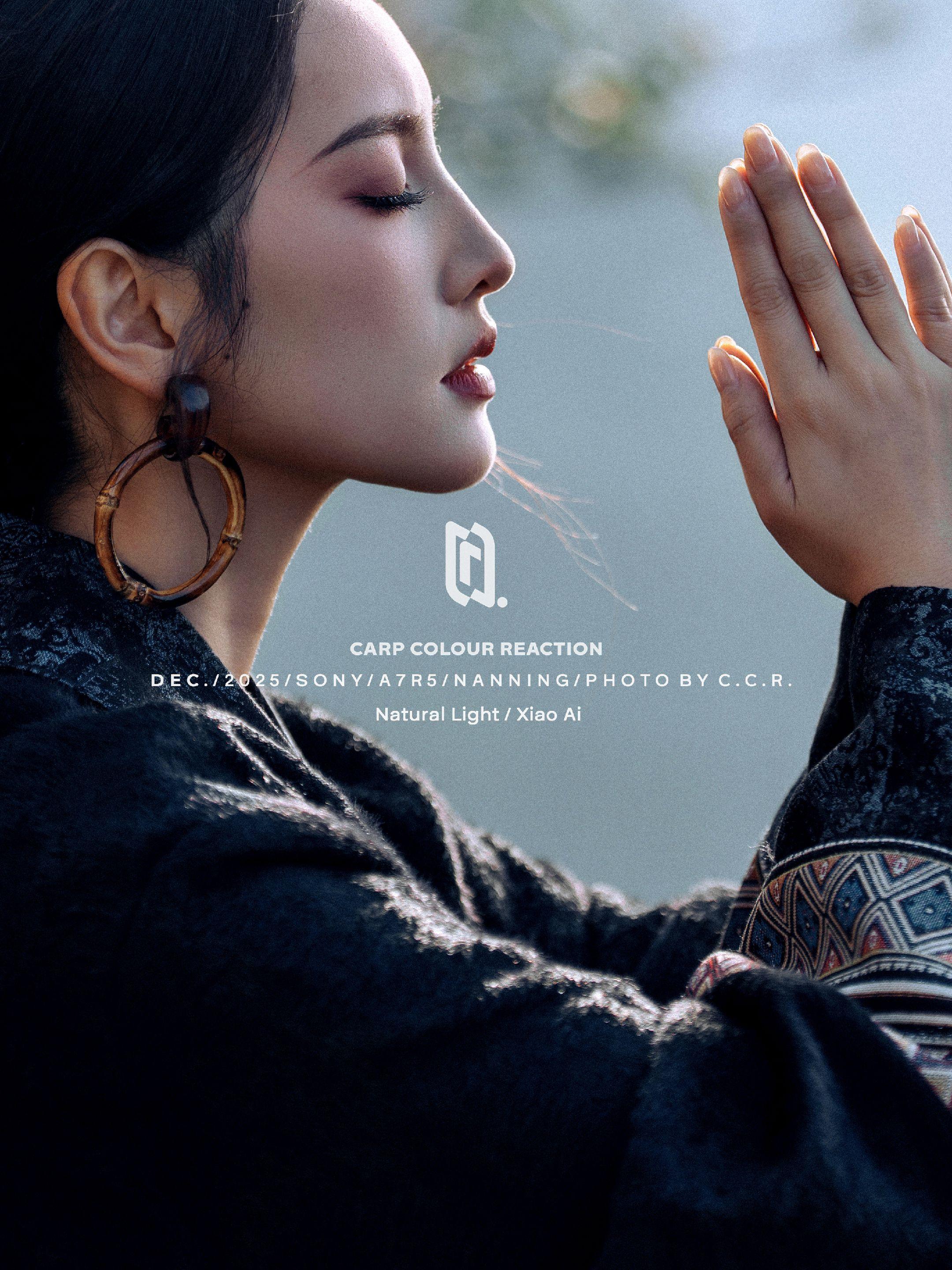 寺庙旅拍高级感照片怎么拍？旅拍过程中，如何让“不看镜头”的效果更自然高...