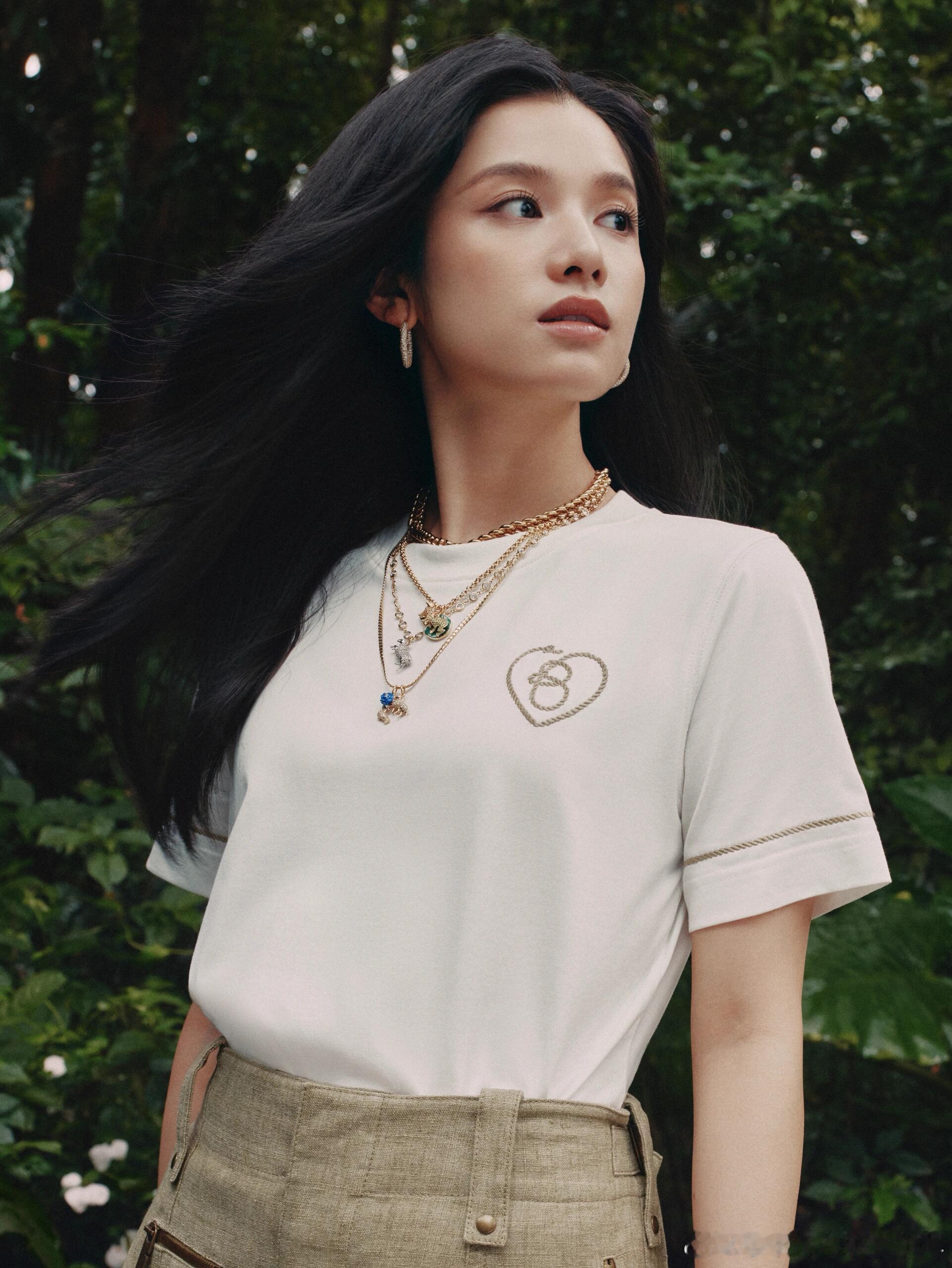 张婧仪真的是太太太太美了，是那种很大气的感觉[奶牛猫] ​​​