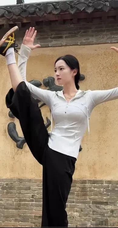 这三个动作，99.9999999%的人都望尘莫及！