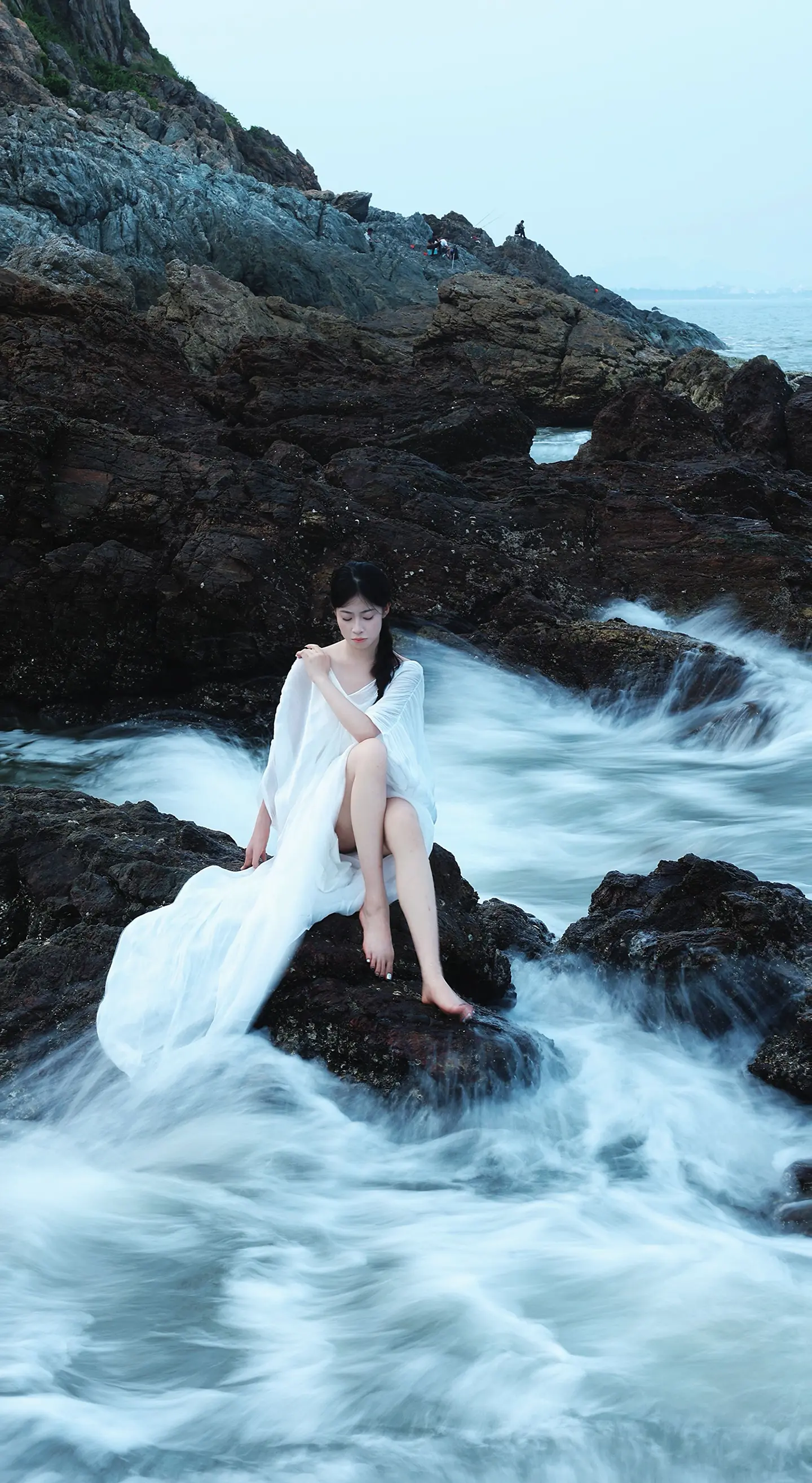 山海风情写真 海边氛围感拍照长裙 海风轻轻吹