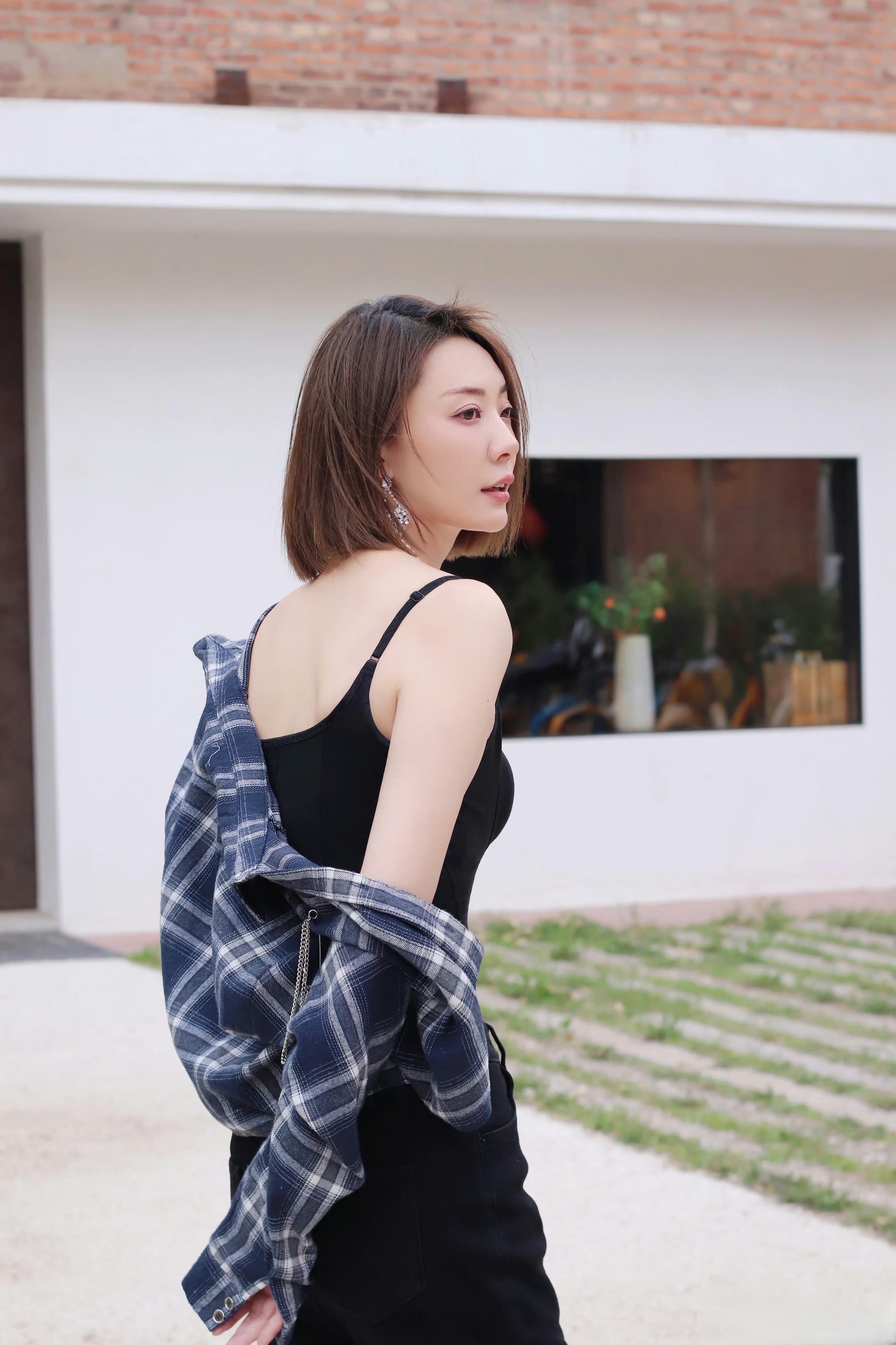 干练的短发 ​​​