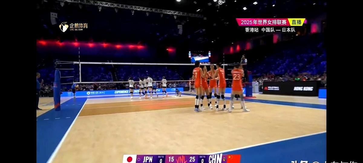 中国女排25:15日本女排！

第一局赢得那叫一个稳当，特别是前排拦网跟长了眼睛