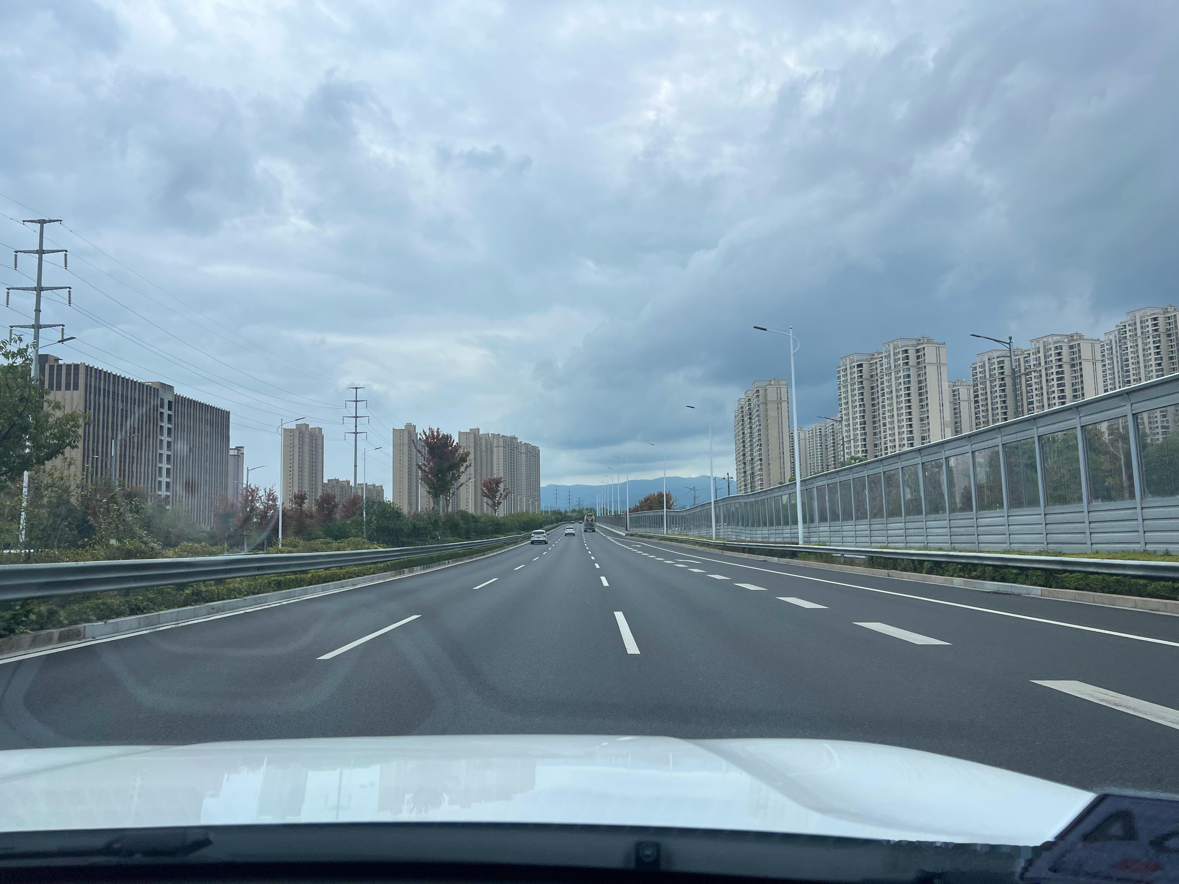 抓住夏天的尾巴，团建一波，下半年越来越好……[加油][加油][加油]  ​​​