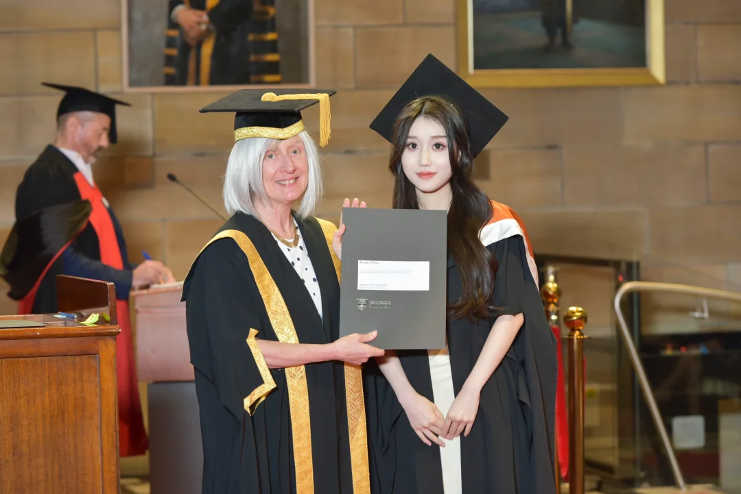 左滑看我毕业一到两年的变化👩🏻‍🎓