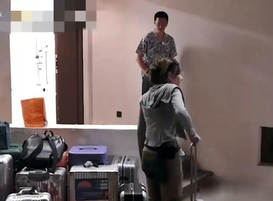 再见爱人，葛夕坚定选择离婚，这3点简直人间清醒1，葛夕从不内耗，不抱怨，知道自己