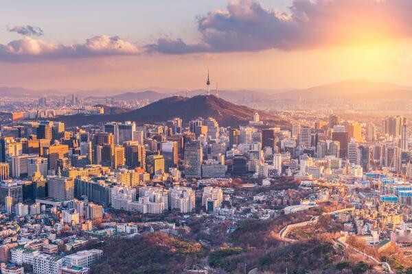 中韩免签落地！
十一黄金周又有新选择

韩国政府宣布自9月29日起对中国团体游客
