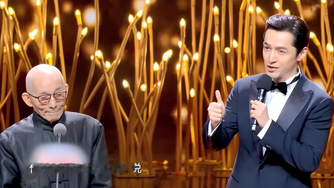 李雪健没想到，济公游本昌离世后，胡歌竟因3个举动实现口碑暴涨。
 
2026年9