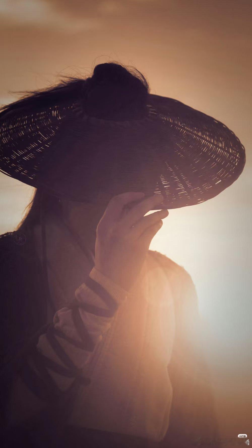 刘宇宁说想回去演戏哇哇哇好期待宁哥的新剧啊，蹲啦摩登兄弟