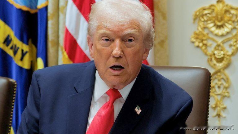 特朗普政府暂停受理19个国家的移民申请
美国公民及移民服务局局长约瑟夫·埃德洛表