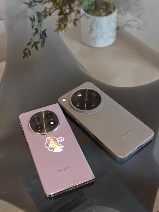 什么水平？双持折叠屏和x8 ultra
