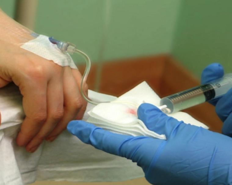 55大妈化疗2年后，癌症再次恶化，丈夫坦言：她是好了伤疤忘了疼

“就当没事人一