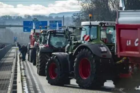 波兰农民要开始更大的游行。波兰工会称，一周后的2月9日，波兰 农民准备玩把更大的
