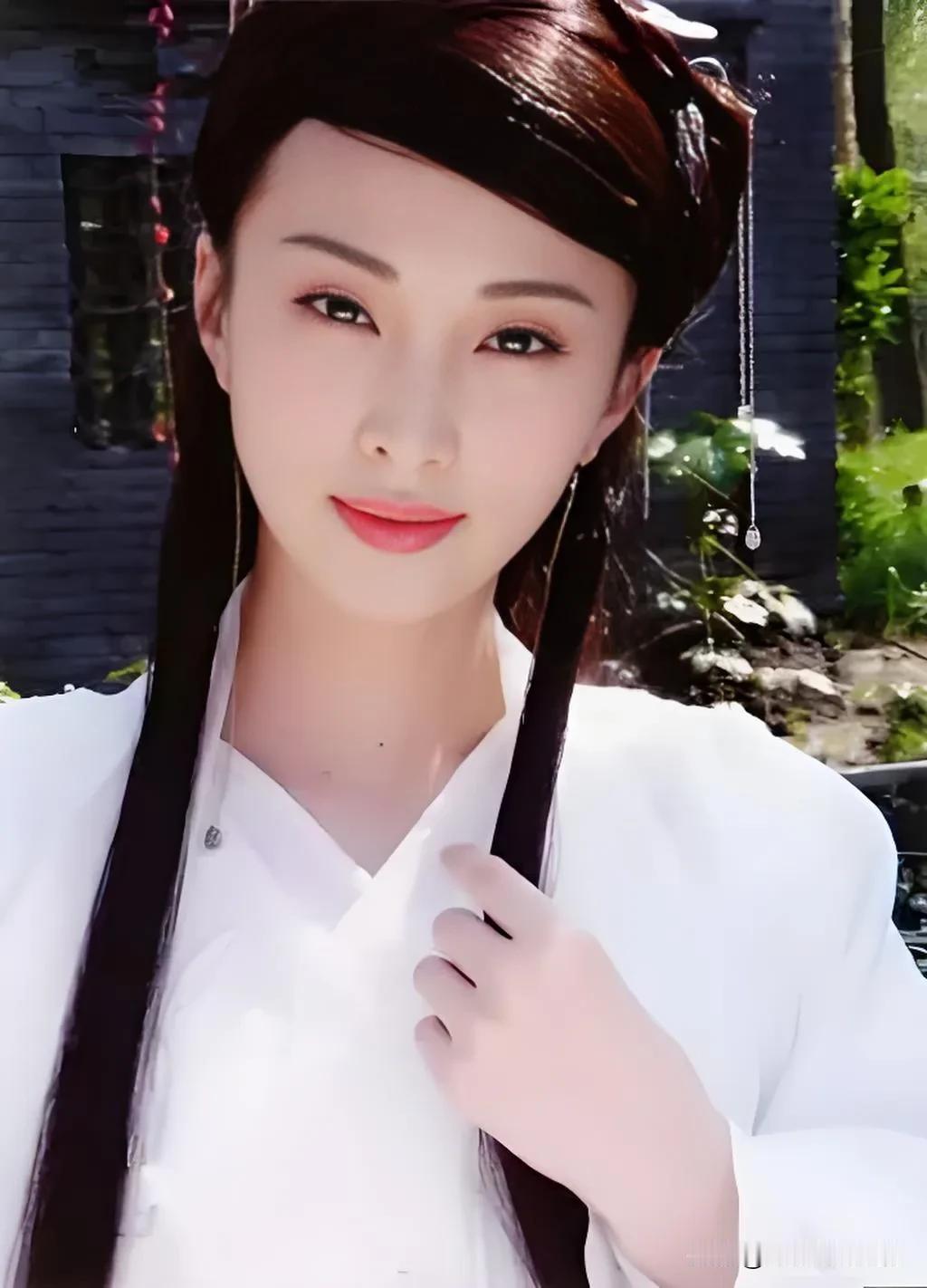 真正的冷门古装女神，可总是演反派[捂脸]今年已经44岁了，依然未婚！其实她只要不