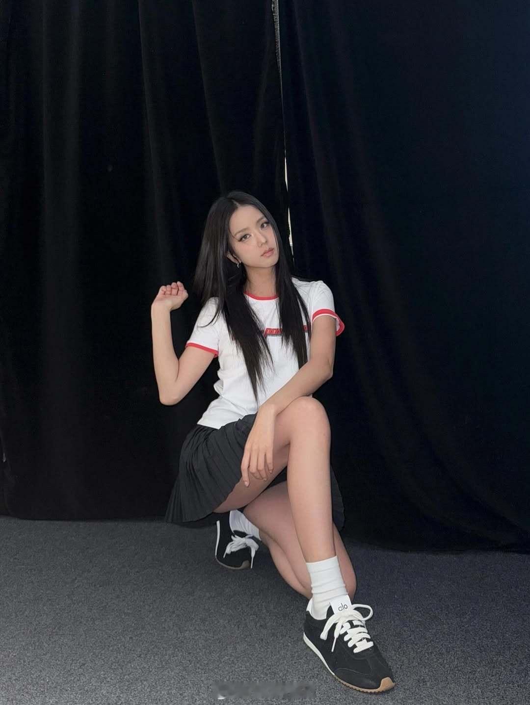 jisoo  alo👟 ​​​