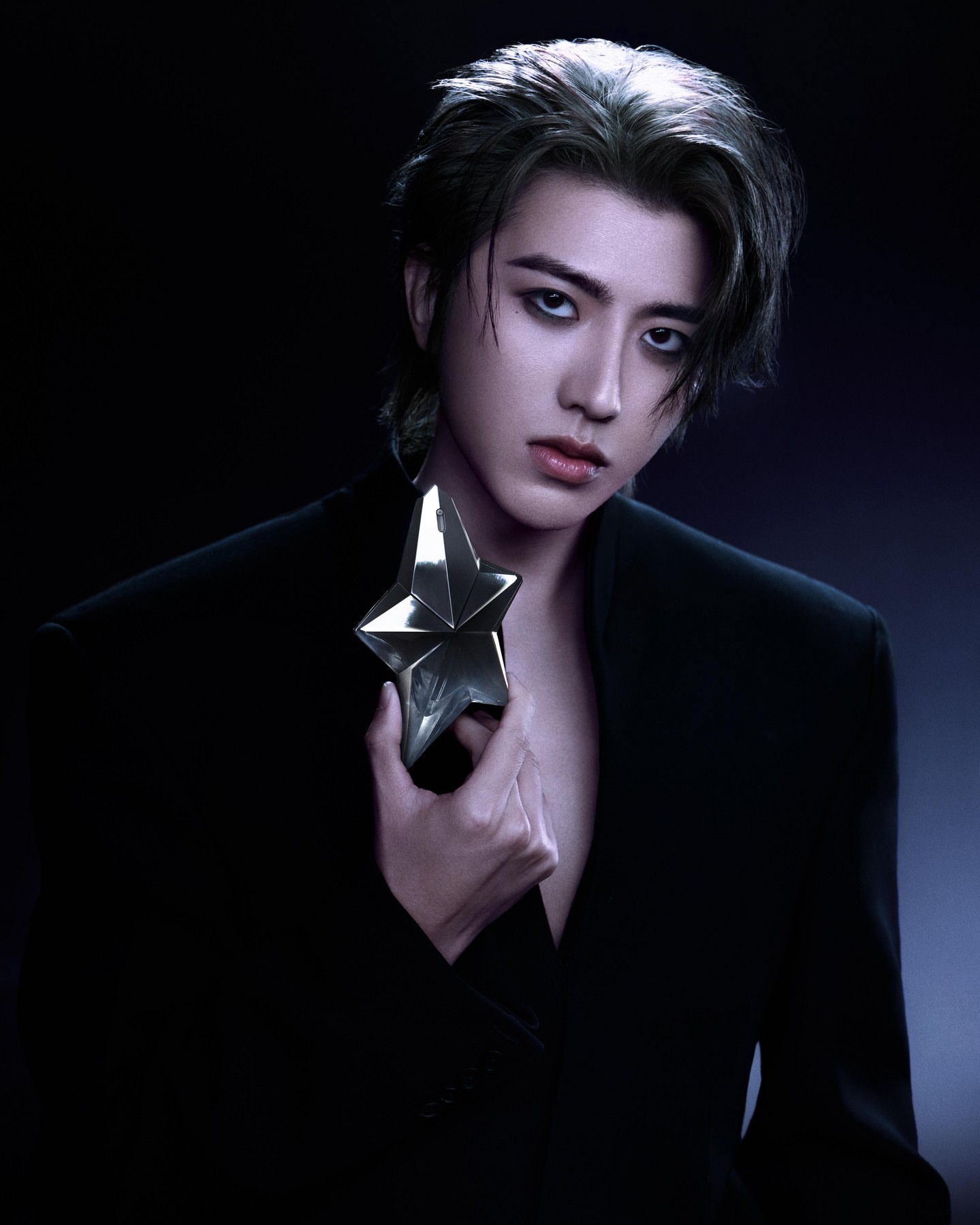 蔡徐坤 × MUGLER Angel Fantasm.MUGLER 官方 ins