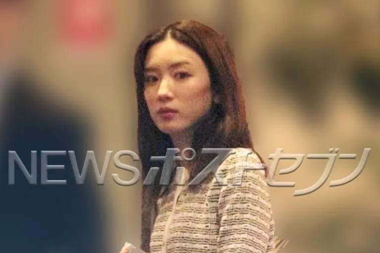永野芽郁风波后首现身永野芽郁状态 ​日媒拍到“出轨恋”风波后首现身的永野芽郁，看