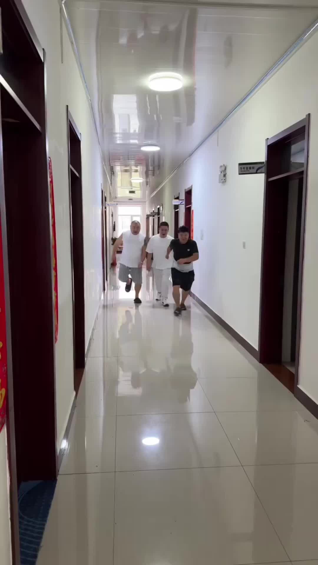 我是谁？我在哪？