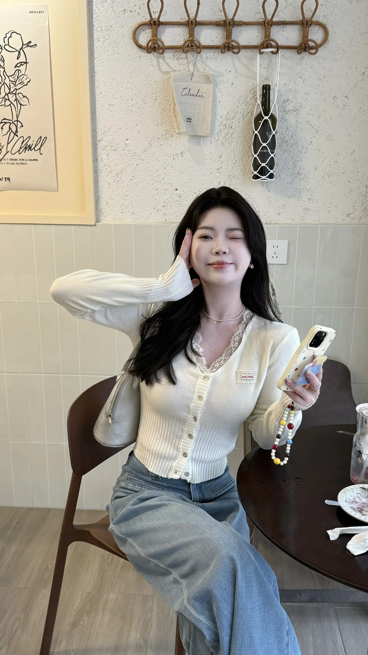 每天还得买点吃的哄着自己打工 不然不开心