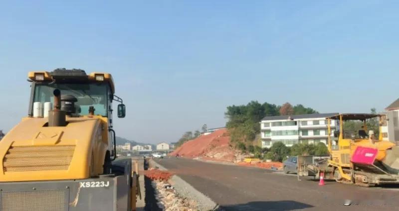衡阳这条道路今年年底有望建成通车！这就是雨母大道，全长2.26公里，路宽60米，