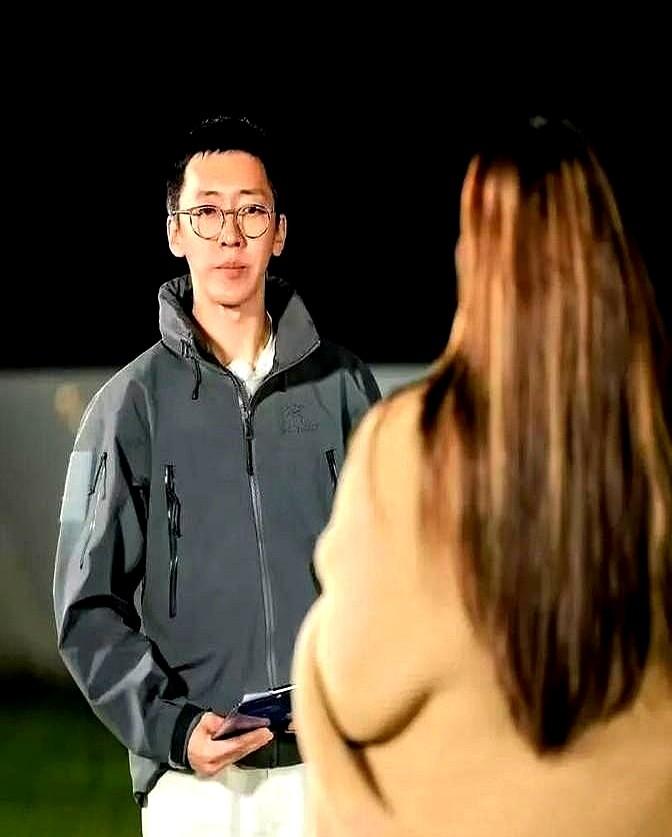 熬到头发都快没了，也没火。

凭什么别人发个猫就火了？

你身边肯定有这样的人，