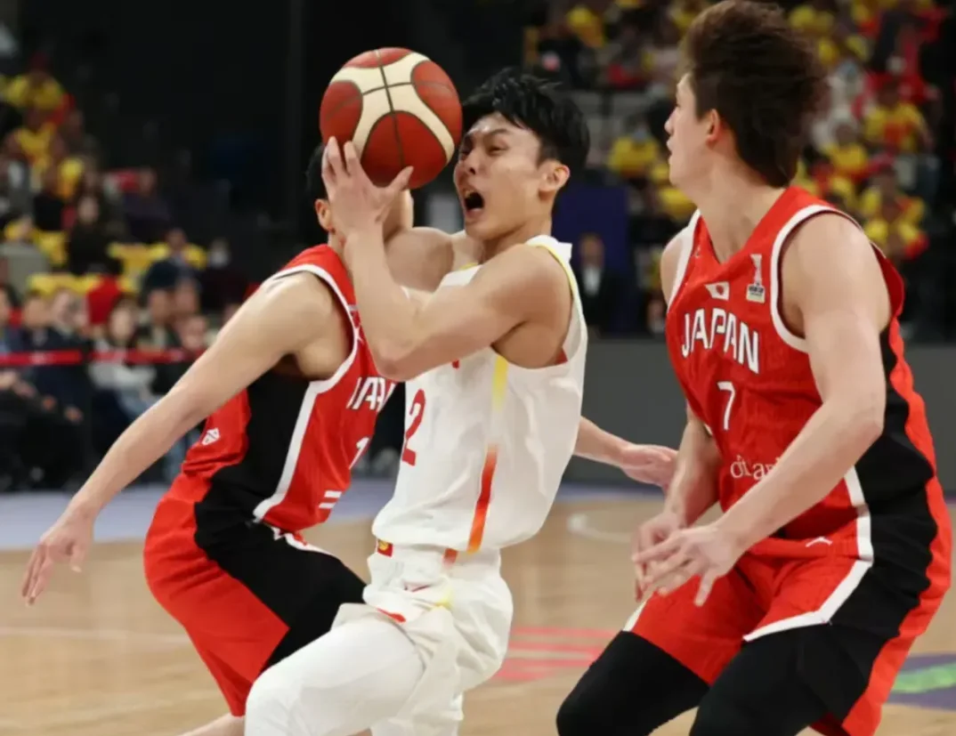 男篮赢球竟被骂？FIBA这波操作太下头！