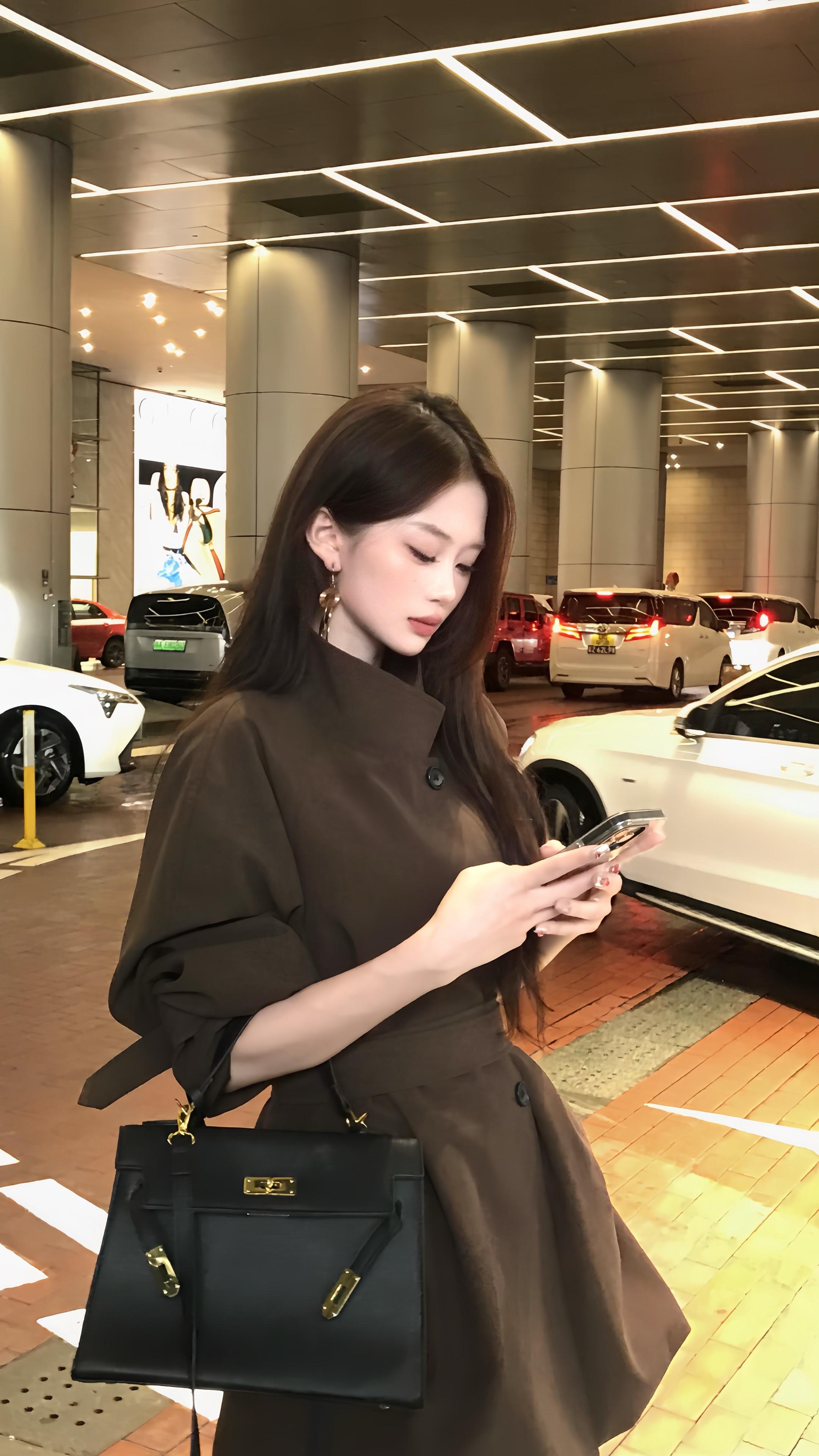 能走出雨季的从不是伞 而是不惧滂沱的自己