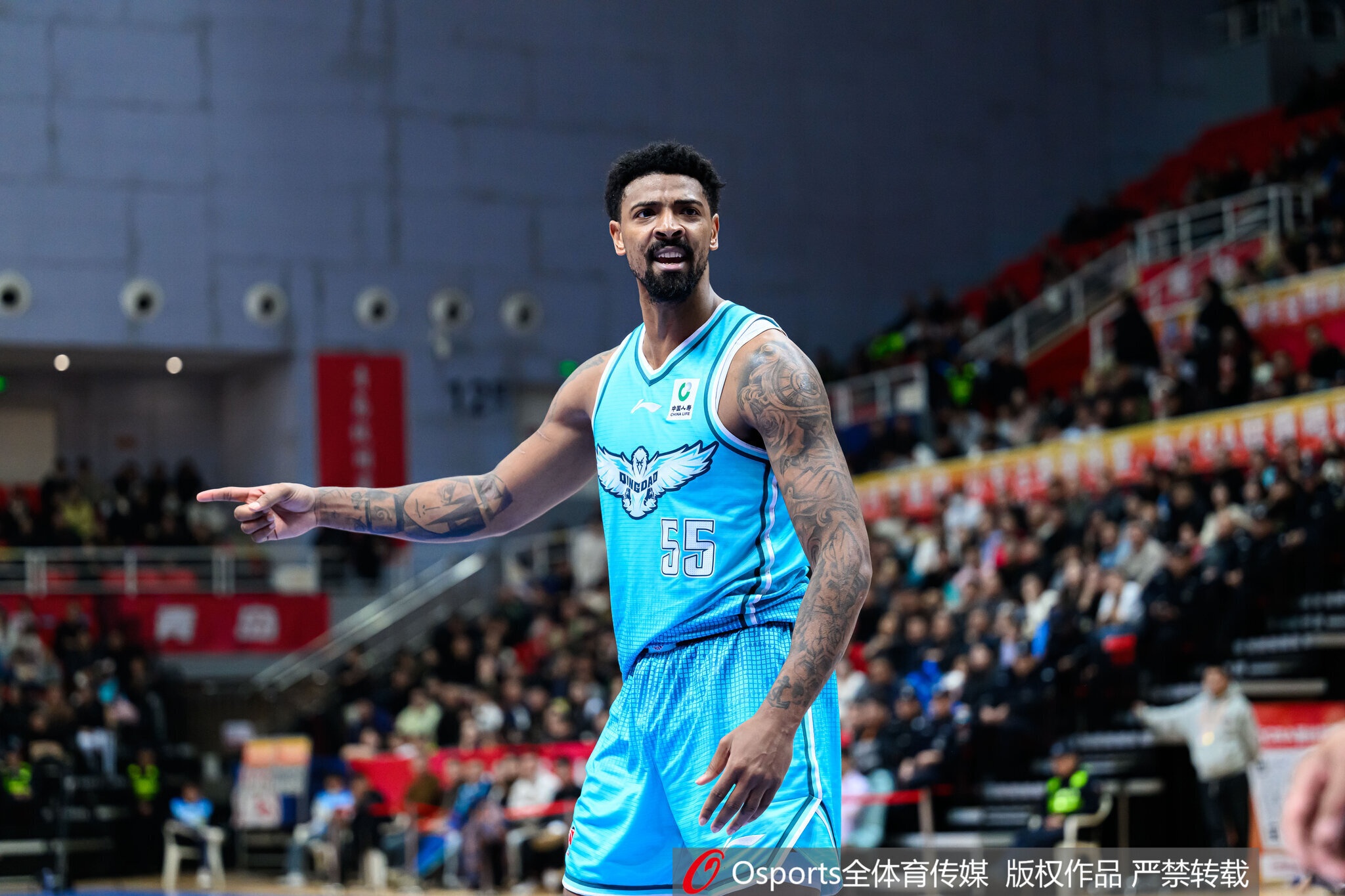 攻防俱佳！米奇20中11砍下30分22板大号两双 外加6助3断3帽