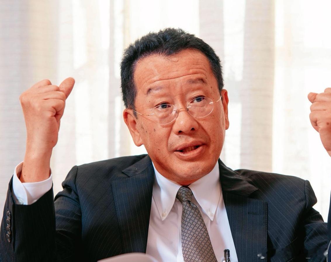 台防务部门负责人顾立雄日前安排台当局官媒“中央社”对他专访，谈了一大篇台湾“不对